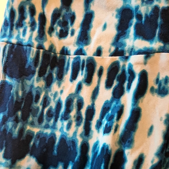 Lularoe OS tie-dye leggings bundle - Picture 5 of 8
